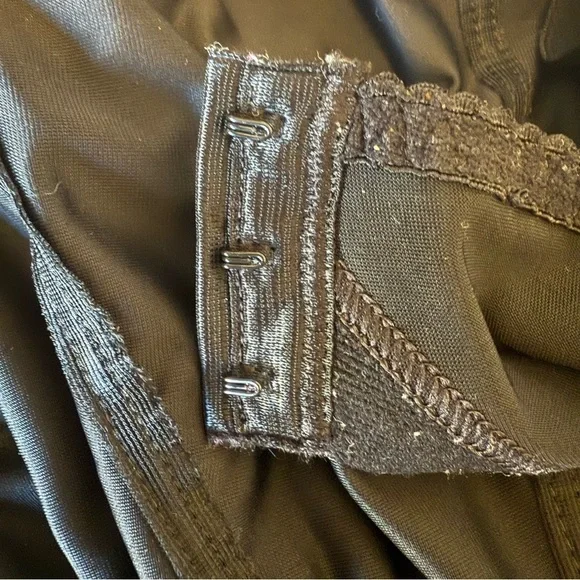 Primadonna Full Figure Black Lace Bra - Picture 7 of 7